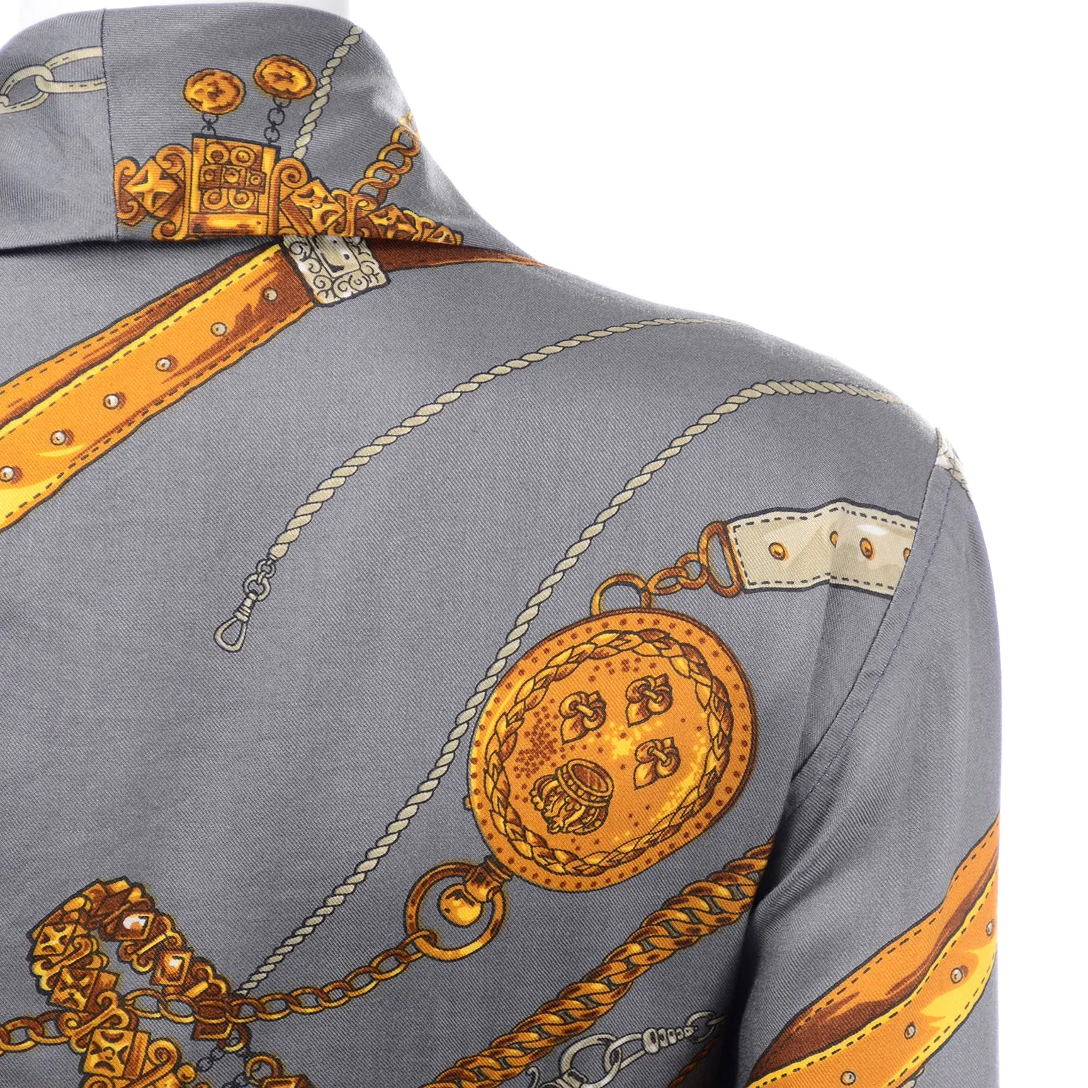 Donna Ricco New York Gray & Gold Vintage Novelty Belt Print Wrap Dress