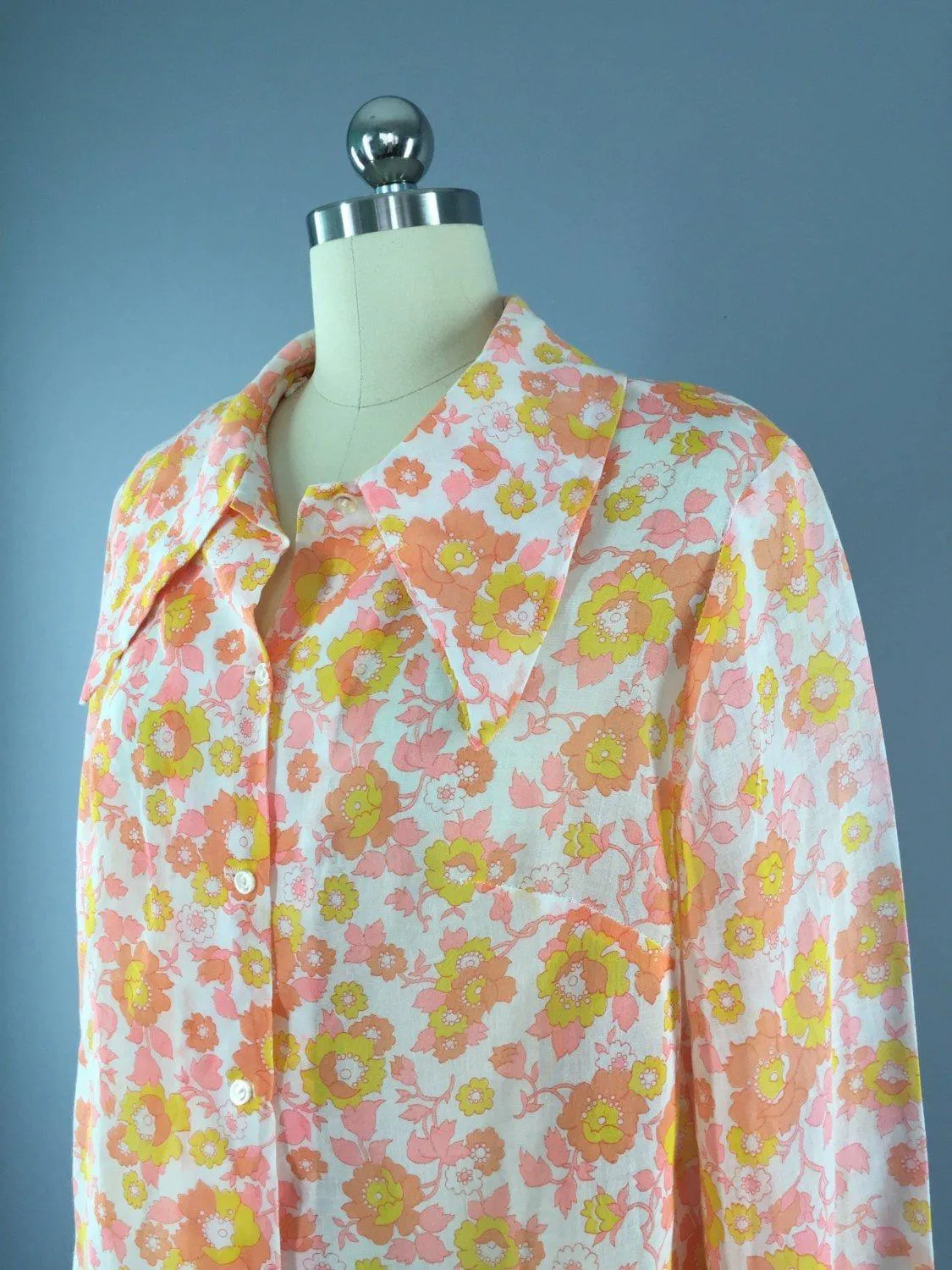 Vintage Blouse / Floral Print Cotton Voile